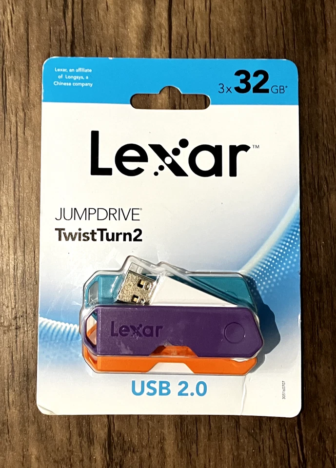 Lexar JumpDrive TwistTurn2 (3x32gb) USB 2.0 - Image 1 of 1