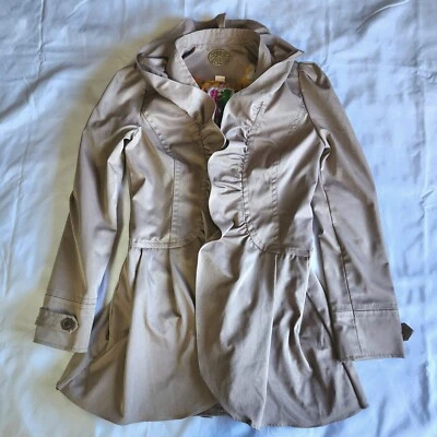 Abrigo Anthropologie IDRA Colorido Animales Estampado Naturaleza Bronceado Talla 2 Volantes Cremallera Foto 1 de 4