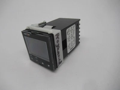 Red Lion PXU41A20 Temperature Controller 100-240V 50/60Hz 5VA USED - Image 1 of 4