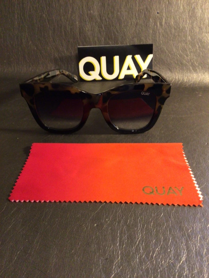 Óculos de sol Quay After Hours 125 - Armação preta tartaruga - Lente preta desbotada - Imagem 1 de 4