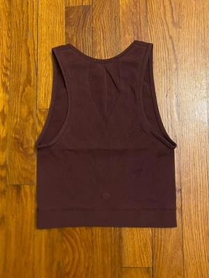 Camiseta sin mangas corta Lululemon Reveal En Avante rara celosía cachemira negra S Foto 1 de 3