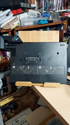 IBM THINK PAD DOCKING STATION. TYPE 2505 - Image 1 of 4
