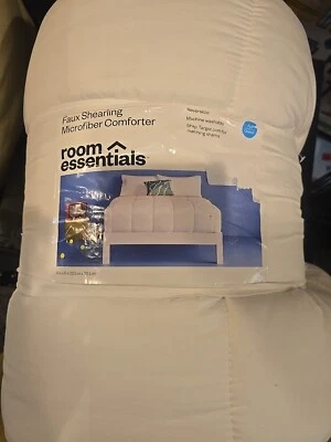 Edredón reversible tejido Sherpa sólido Room Essentials Foto 1 de 4
