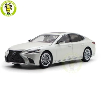 1/18 Lexus LS500h LS 500 Autoart 78866 White Model Car Gifts For Friends - Image 1 of 4