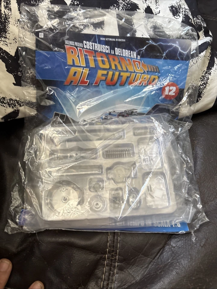 Eaglemoss Costruisci Il Ritorno Al Futuro Delorean Numero 12 - Immagine 1 di 4