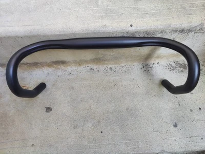 Generic 31.8mm Road Bike Drop Handlebar 45cm Aluminum - Image 1 of 4