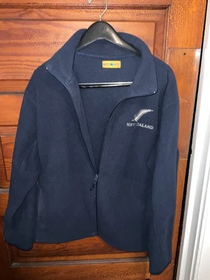 Chaqueta polar Mary’s Sheep New Zealand cremallera completa para hombre pequeña azul Foto 1 de 3