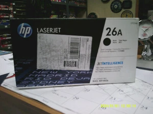 HP (CF226A) 26A Black LaserJet Toner Cartridge - SEALED - Picture 1 of 3