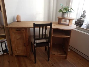 Selbstgebauter Schreibtisch - Bild 1 von 3