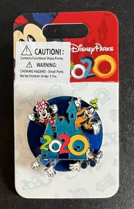 Mickey Mouse Minnie Donald Goofy w/ Castle Spinner Dated 2020 Disney Pin 140170 - Picture 1 of 5