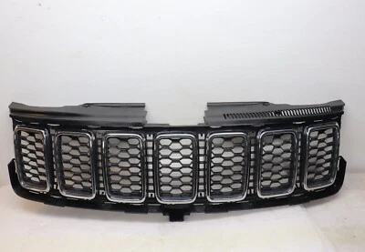 2017 2018 2019 2020 2021 JEEP GRAND CHEROKEE GRILLE GRILL TRIM OEM 68258419A - Image 1 of 4