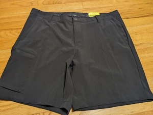 New All In Motion Mens Size 40 Cargo Golf Shorts BLACK Lightweight Zipper Pocket - Picture 1 of 6