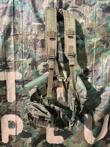 US Miltary Individual Equipment Belt w/Suspender Harness and Pouches Medium - Picture 1 of 5