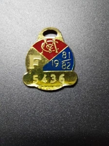 MCC Melbourne Cricket Club Membership Badge 1981-1982 - Picture 1 of 2