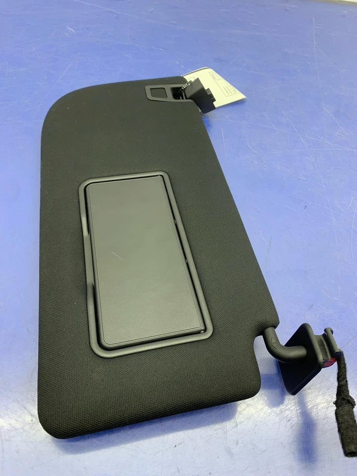 Ford Expedition 2018-2021 OEM parasol delantero derecho iluminado | tela de ébano Foto 1 de 4