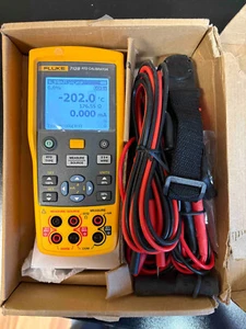 Fluke 712B RTD Calibrator Arabic version - Picture 1 of 1