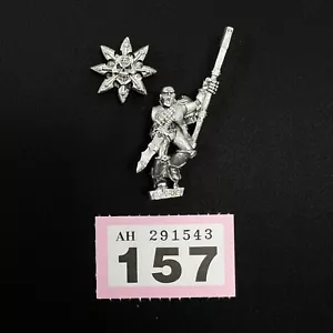 CHAOS SPACE MARINES KHORNE ICON BEARER METAL WARHAMMER 40K CLASSIC 2ND EDITION - Picture 1 of 1