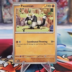 Passimian 111/191 - Non Holo - Scintille Urgenti - Pokemon TCG - NM/M - Foto 1 di 2