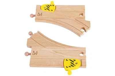 Hape E3781 Mechanische Y-Weichen (2 Stück) für Holzeisenbahn