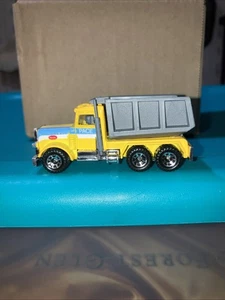 Vintage Matchbox - Yellow Peterbilt Quarry Pace Dump Truck & Driver - 1981 NM - Bild 1 von 24