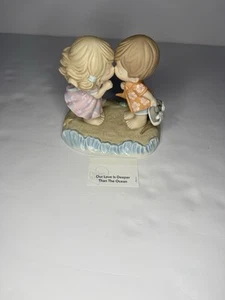 Precious Moments Our Love Is Deeper Than The Ocean Porcelain Figurine Maritime - Imagen 1 de 5