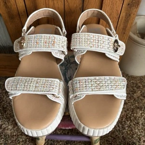 Dolce Vita Pastell Multi Raffia Plateau Sandalen Größe 9,5 Neu - Bild 1 von 7