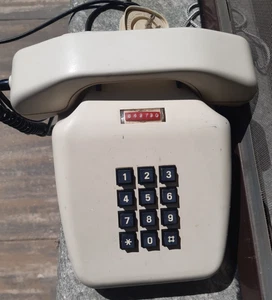 TELEFONO FISSO A TASTI BIANCO FACE STANDARD (NON TESTABILE) - Zdjęcie 1 z 3