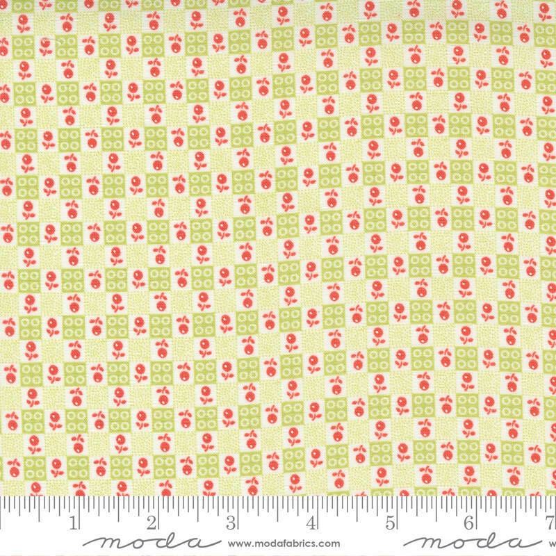 Moda STRAWBERRIES AND RHUBARB Granny Smith 20404 14 Quilt Fabric Yard Fig Tree - Image 1 of 1