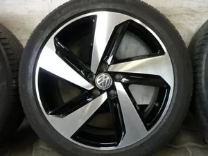 ALUFELGEN ORIGINAL VW POLO AW 2G MILTON KEYNES 2G0601025AB mit REIFEN 215/45 R17 - Bild 1 von 9