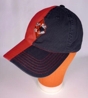 DC Comics The Suicide Squad "Live Fast Die Clown" Sombrero Rojo/Negro con Correa Foto 1 de 4