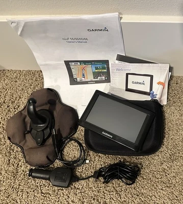 Garmin Nuvi 55LM GPS Unit and Bundle -WORKS! - Image 1 of 4
