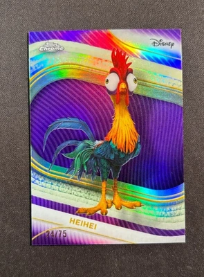 Heihei 2025 Topps Chrome Disney #19 Purple Refractor /75 Moana Comic Relief - Bild 1 von 2