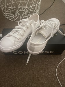 white converse size 3.5 uk