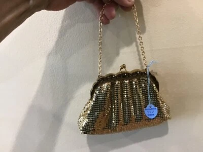 NUEVO CON ETIQUETAS BOLSO DE MANO DE NOCHE PEQUEÑO WHITING DAVIS EE. UU. MALLA METÁLICA DORADA AÑOS 60 Foto 1 de 4