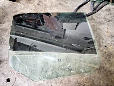 Подходит для Chrysler 300 2011-2021 годов выпуска правостороннее стекло на заднюю дверь пассажирское - Изображение 1 из 2