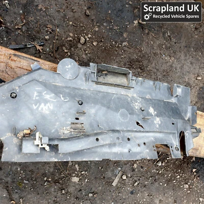 Mamparo izquierdo Ford Escort (Mk6) 55 1.8D furgoneta 1995-2002 95AGA01628BC Foto 1 de 4