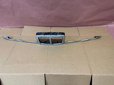 BMW E34 525I M5 530I 535I Front Center Grille OEM 90K Miles - Image 1 of 4