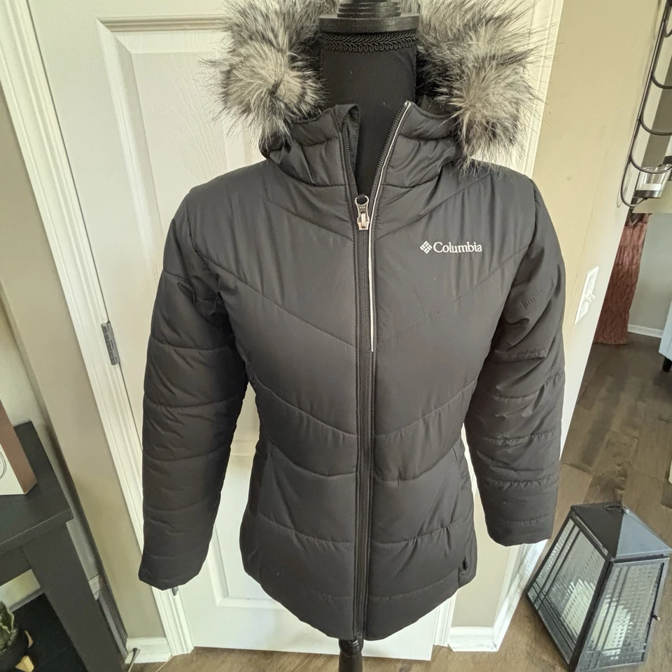 Abrigo acolchado Columbia para niños 14/16 (grande) negro, con capucha y ala de piel sintética Foto 1 de 4