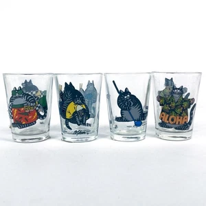  Juego de 4 vasos de chupito Klibán Cat - Aloha, Sashimi, golfista y surfista gato Nuevo de Lote Antiguo - Imagen 1 de 3