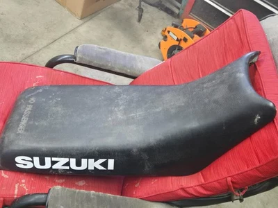 Suzuki Sport 85-93 Quadrunner 230 LT230GE 1993 asiento cubierta de espuma OEM Foto 1 de 4