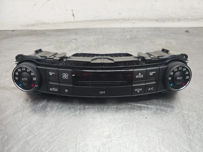 2002-2008 Mercedes E Class W211 A/C Climate Control Unit  Air Vent A2118303190 - Image 1 of 4
