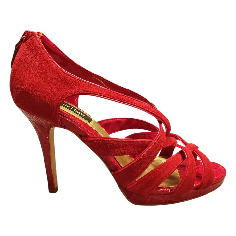 Tacones White House Black Market Rioja para mujer talla 8,5 cuero rojo punta abierta cremallera trasera Foto 1 de 4