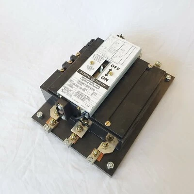 GE Mechanically Held Lighting Contactor CR160MC3102AAAAAD 30A 600V - Image 1 of 4