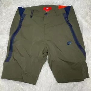 Nike Tapered Shorts Style 746026 Grün - Bild 1 von 3