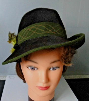 Hat Tyrolean Erzeugnis Antique Woman With Feathers Pheasant Felt Brown T56cm - Image 1 of 4
