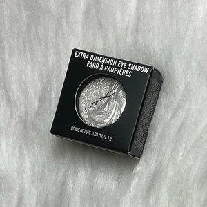 MAC EXTRA DIMENSION EYESHADOW ~ FROSTWINKED  ~ BNIB ~ RARE DISCONTINUED - Picture 1 of 12