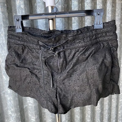 Helmut Lang Black Laser Cut Out Lamb Leather & Silk Shorts Size 2 - Image 1 of 4