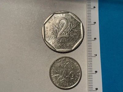 France 1983 and 1969 1 and 1/2 Franc Coins – République Française - Image 1 of 2