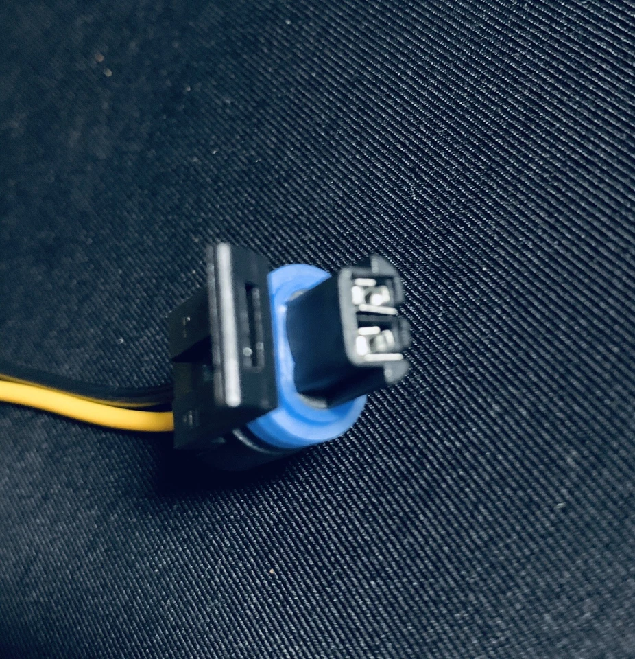 Sensor de temperatura refrigerante conector coleta productos de motor estándar PT1337 Foto 1 de 2