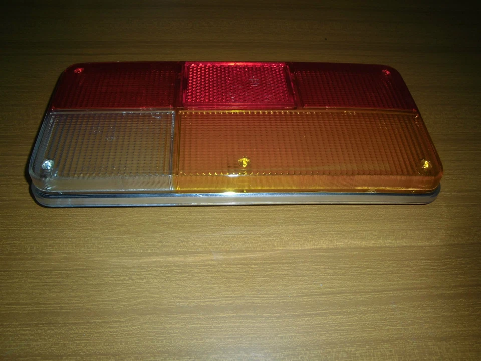 Alfa Romeo Alfetta 2000 L Gem Right Side Rear Light Olsa - image 1 of 1